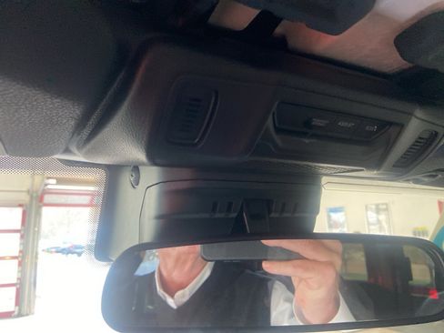 New 2025 Jeep Gladiator Sport image 30