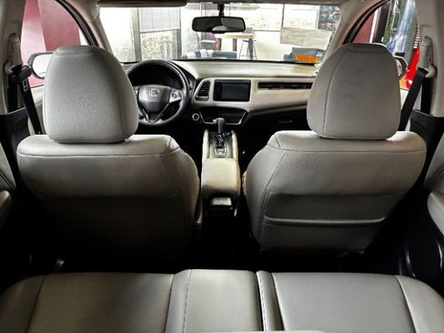 Used 2018 Honda HR-V EX-L image 14