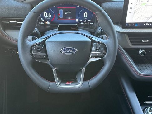 Used 2025 Ford Explorer ST image 14