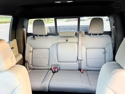 Used 2025 Chevrolet Silverado 1500 RST image 23