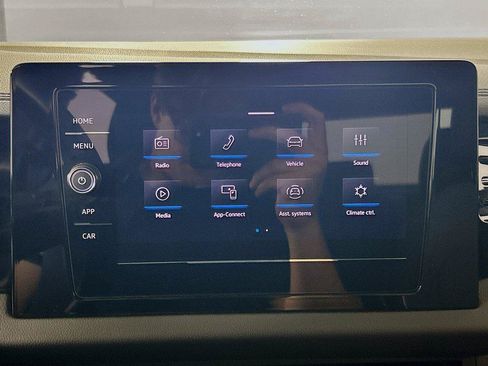 Certified 2025 Volkswagen Jetta Sport FWD image 14