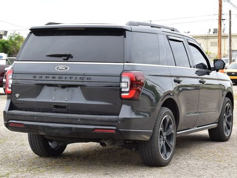 Used 2023 Ford Expedition Limited AWD/4WD image 5