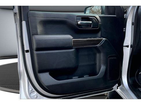 Used 2022 Chevrolet Silverado 1500 LT image 20