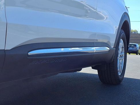 Used 2023 Ford Explorer XLT w/ Equipment Group 202A image 37