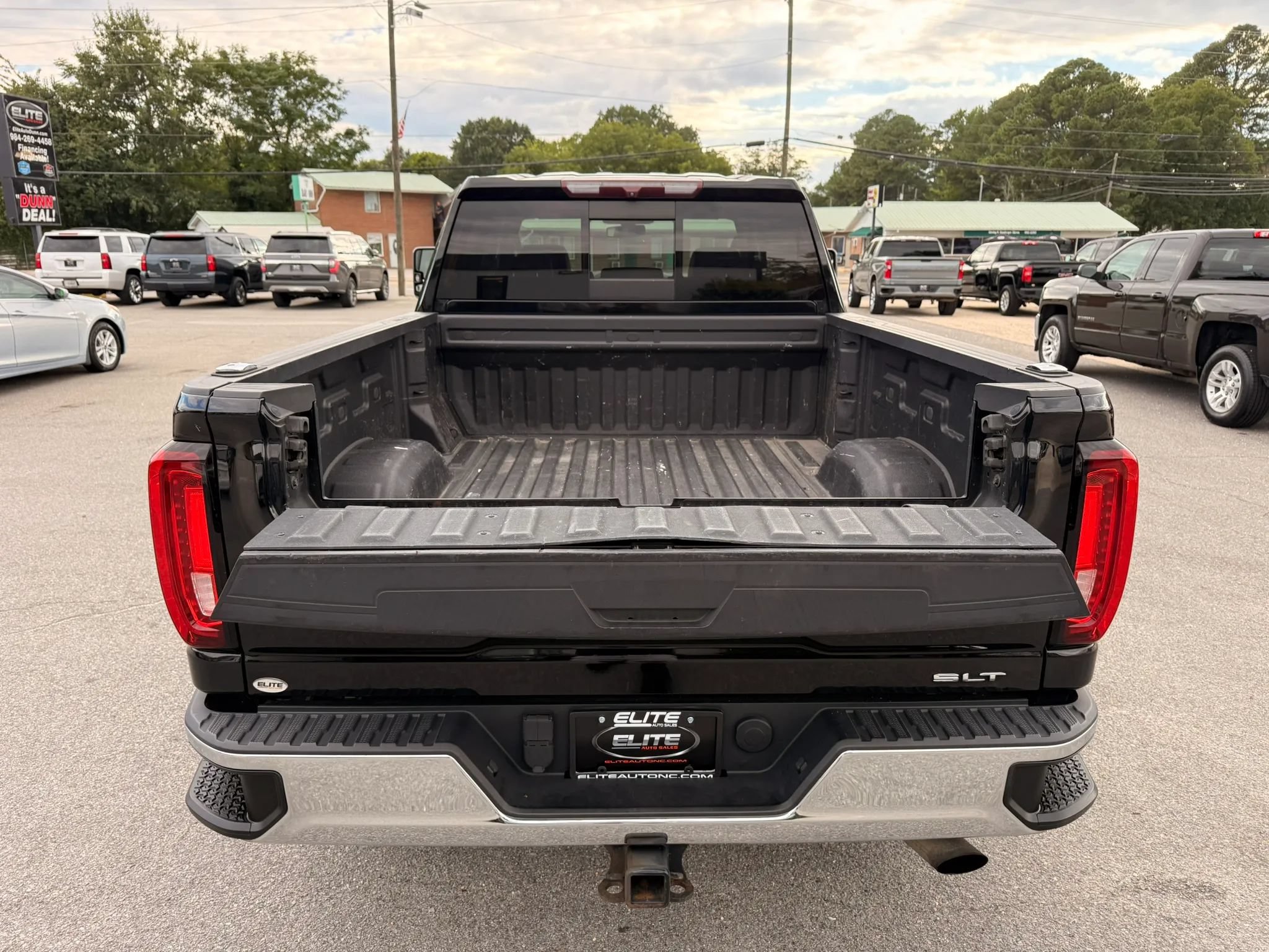 Used 2022 GMC Sierra 2500 SLT w/ SLT Convenience Package AWD/4WD image 14