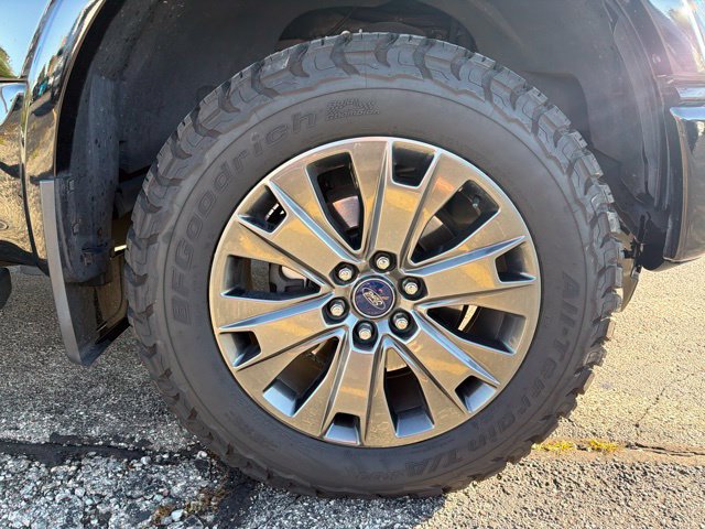 Used 2016 Ford F150 XLT w/ Equipment Group 302A Luxury AWD/4WD image 5