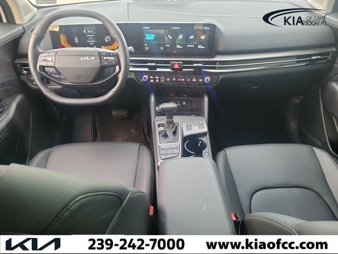 Certified 2026 Kia Sportage EX w/ EX Panorama Roof Package FWD image 18