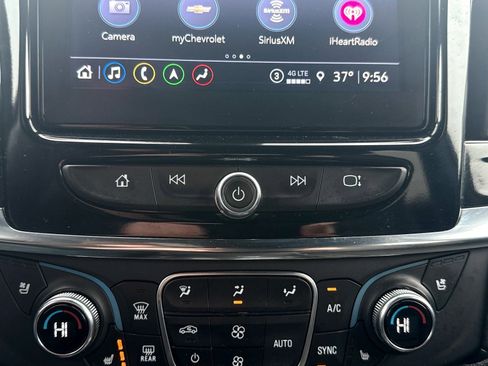 Used 2023 Chevrolet Traverse Premier w/ Redline Edition image 29