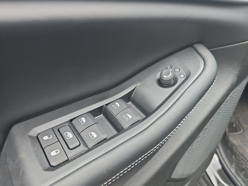 New 2026 Jeep Grand Cherokee Altitude AWD/4WD image 18