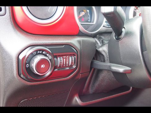 Used 2018 Jeep Wrangler Unlimited Rubicon image 22