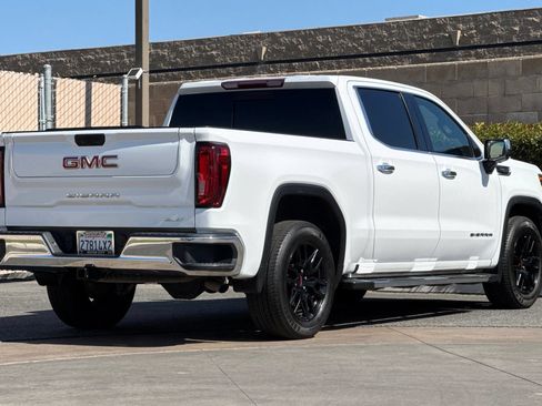 Used 2020 GMC Sierra 1500 SLT w/ SLT Premium Package RWD image 4