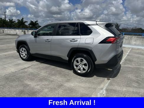 Used 2025 Toyota RAV4 LE image 32