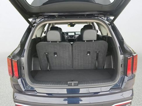 Certified 2023 Kia Sorento EX AWD/4WD image 29