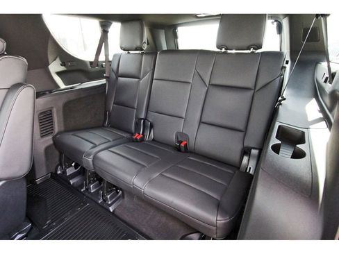 Certified 2025 Cadillac Escalade ESV Luxury image 13