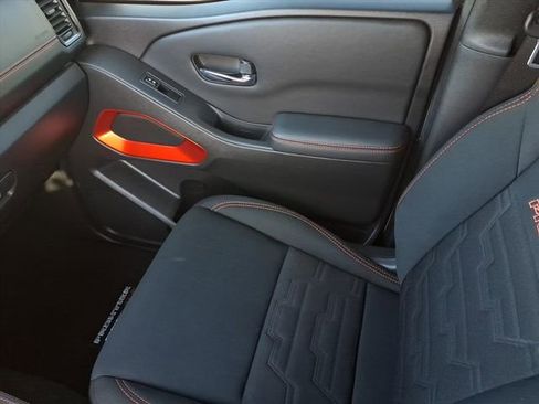Certified 2022 Nissan Frontier PRO-4X image 23
