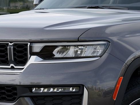 New 2026 Jeep Grand Cherokee L Limited AWD/4WD image 10
