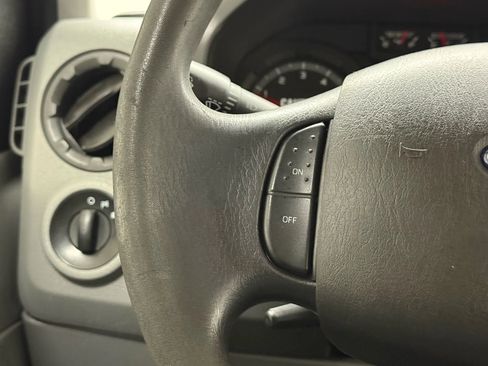 Used 2014 Ford E-150 and Econoline 150 Extended image 17