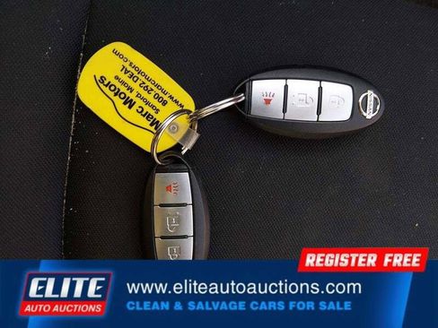 Used 2017 Nissan Pathfinder S image 22