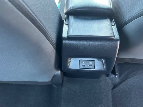 Used 2025 Toyota Corolla SE FWD image 17