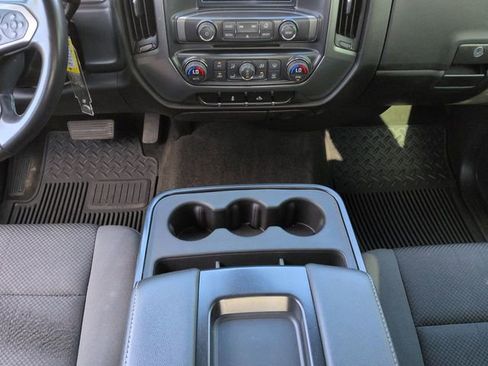 Used 2018 Chevrolet Silverado 1500 LT w/ LT Eassist Package AWD/4WD image 23