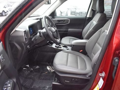 Used 2025 Ford Bronco Sport Badlands image 13