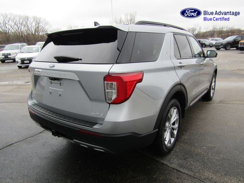 Certified 2024 Ford Explorer XLT w/ Equipment Group 202A AWD/4WD image 7