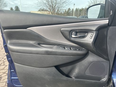 Used 2020 Nissan Murano SL image 10
