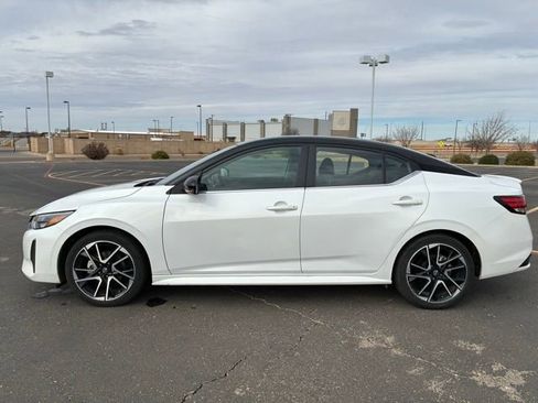 Certified 2024 Nissan Sentra SR w/ Lighting Package image 3