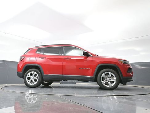 Used 2024 Jeep Compass Latitude w/ Altitude Special Edition image 51