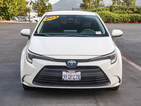 Certified 2023 Toyota Corolla LE FWD image 2