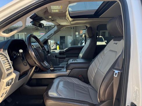 Used 2019 Ford F150 Limited w/ Trailer Tow Package image 8