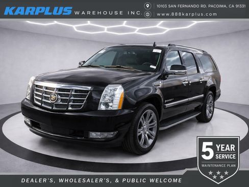 Used 2013 Cadillac Escalade ESV Luxury RWD image 1