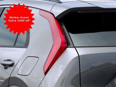 New 2025 Kia Niro EX Touring image 14