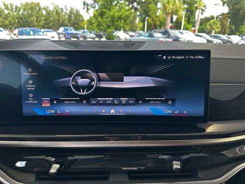 New 2027 BMW X6 xDrive40i w/ Premium Package AWD/4WD image 19