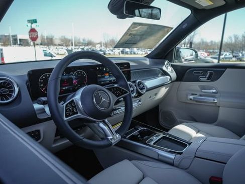 Certified 2026 Mercedes-Benz GLB 250 4MATIC image 13