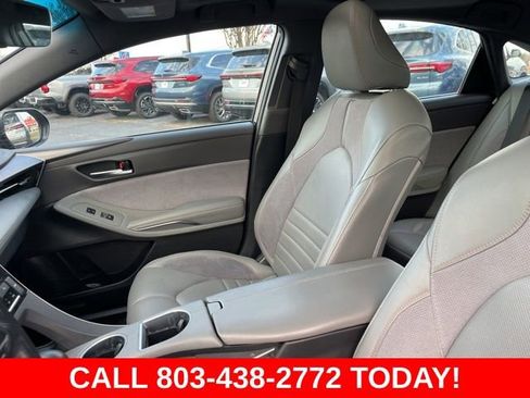 Used 2019 Toyota Avalon XSE w/ All Weather Liner Package image 10
