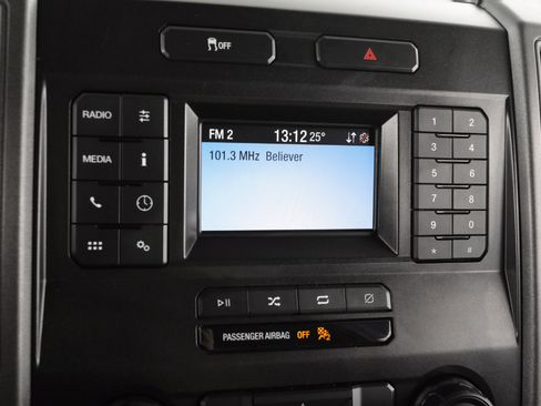 Used 2022 Ford F250 XL w/ Power Equipment Group image 24