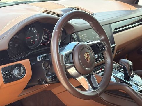 Used 2019 Porsche Cayenne AWD/4WD image 9