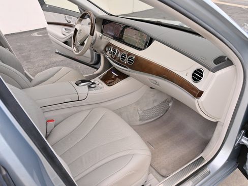 Used 2015 Mercedes-Benz S 550 Sedan image 12
