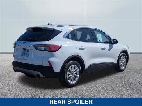 Certified 2022 Ford Escape SE image 5