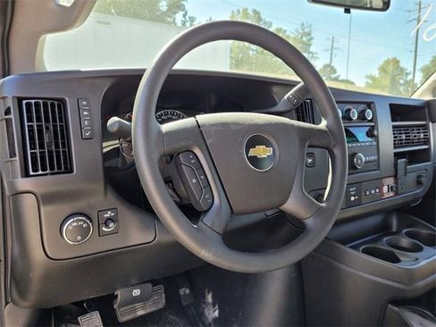 New 2025 Chevrolet Express 2500 w/ Driver Convenience Package image 7