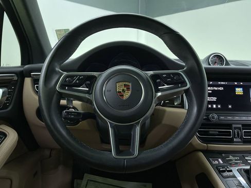 Used 2021 Porsche Macan S image 19
