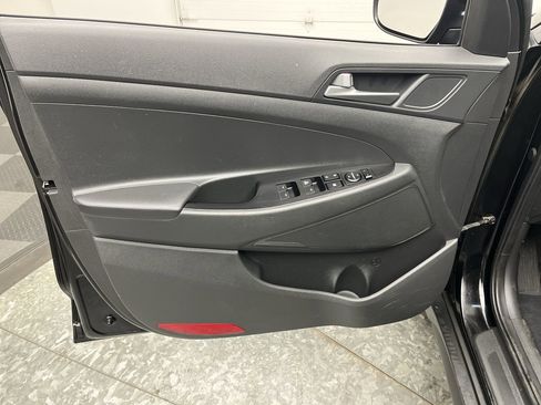 Used 2017 Hyundai Tucson SE image 6