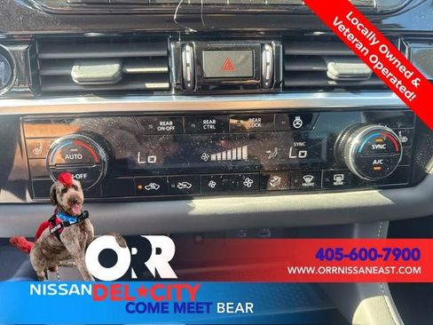 New 2025 Nissan Pathfinder SL w/ Lighting Package (N92) image 28