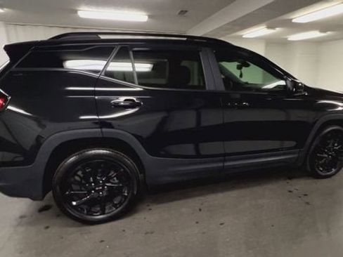 Certified 2024 GMC Terrain SLE w/ Driver Convenience Package image 9