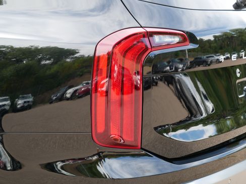 Certified 2025 Kia Telluride S AWD/4WD image 17