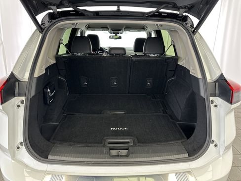 Used 2024 Nissan Rogue SL image 15
