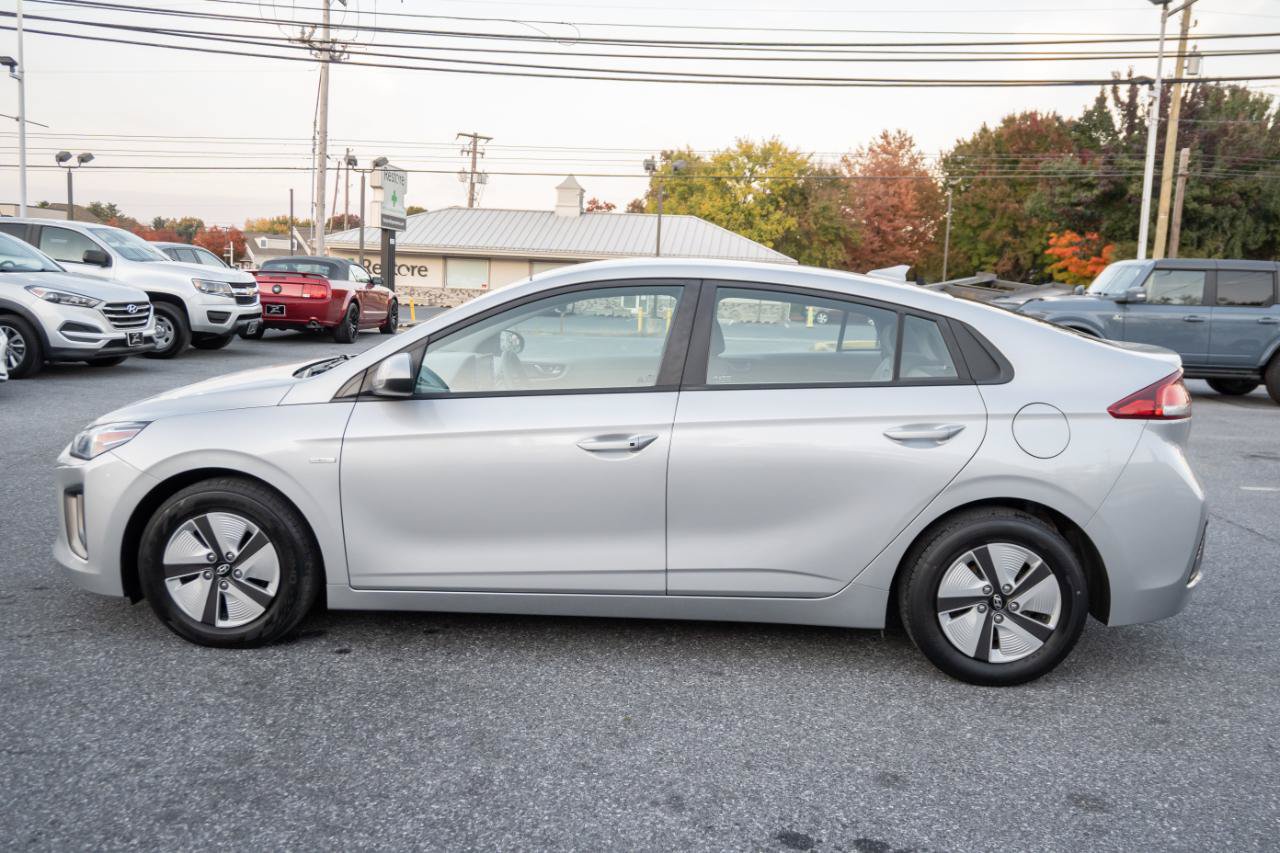 Used 2020 Hyundai Ioniq Blue FWD image 7