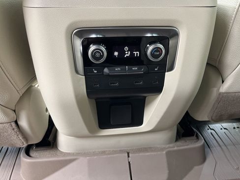 New 2026 GMC Yukon Denali AWD/4WD image 25
