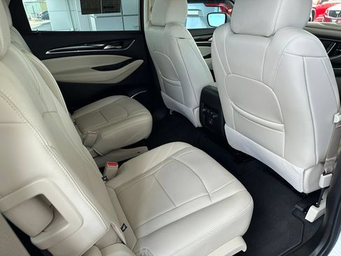 Used 2024 Buick Enclave Essence w/ Experience Buick Package FWD image 17